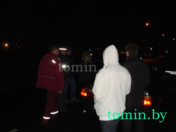 За рулем "пьяной" иномарки был майор брестской ГАИ? (фото) За рулем "пьяной" иномарки был майор брестской ГАИ? (фото)