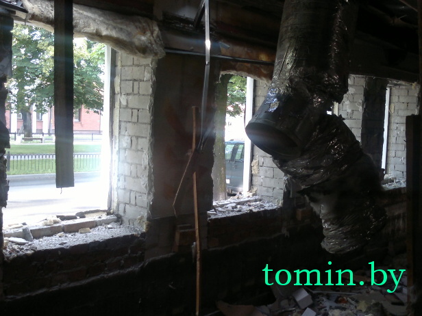 Бывший бар «Паб-хаус», 14 июня 2012 года Бывший бар «Паб-хаус», 14 июня 2012 года