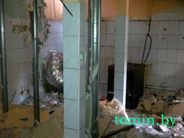 Бывший бар «Паб-хаус», 14 июня 2012 года Бывший бар «Паб-хаус», 14 июня 2012 года