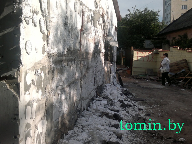 Бывший бар «Паб-хаус», 14 июня 2012 года Бывший бар «Паб-хаус», 14 июня 2012 года