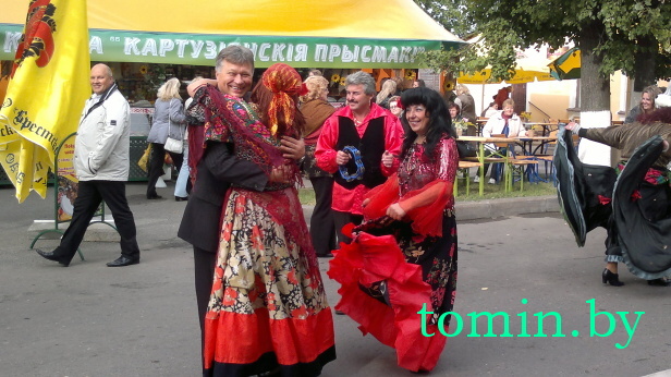 Брестчина: "Дожинки-2012" в Каменце. Фото Тамары ТИБОРОВСКОЙ Брестчина: "Дожинки-2012" в Каменце. Фото Тамары ТИБОРОВСКОЙ