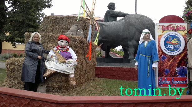 Брестчина: "Дожинки-2012" в Каменце. Фото Тамары ТИБОРОВСКОЙ Брестчина: "Дожинки-2012" в Каменце. Фото Тамары ТИБОРОВСКОЙ