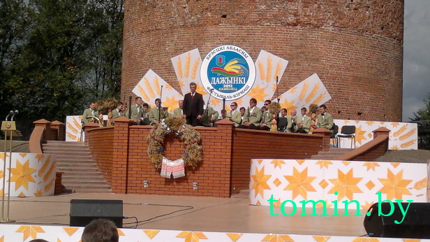 Брестчина: "Дожинки-2012" в Каменце. Фото Тамары ТИБОРОВСКОЙ Брестчина: "Дожинки-2012" в Каменце. Фото Тамары ТИБОРОВСКОЙ