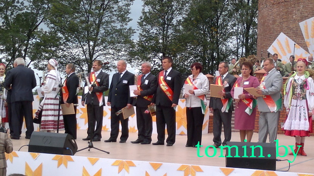 Брестчина: "Дожинки-2012" в Каменце. Фото Тамары ТИБОРОВСКОЙ Брестчина: "Дожинки-2012" в Каменце. Фото Тамары ТИБОРОВСКОЙ