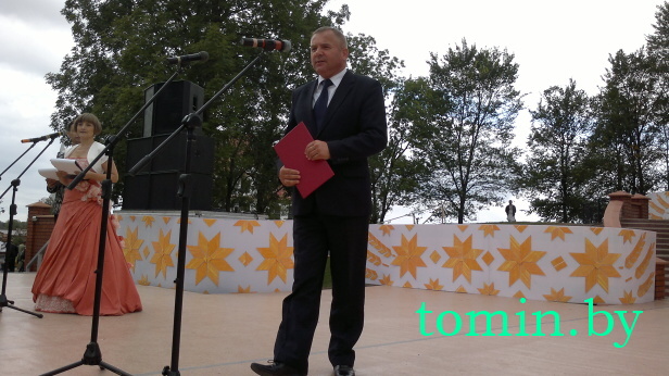 Брестчина: "Дожинки-2012" в Каменце. Фото Тамары ТИБОРОВСКОЙ Брестчина: "Дожинки-2012" в Каменце. Фото Тамары ТИБОРОВСКОЙ