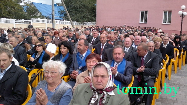 Брестчина: "Дожинки-2012" в Каменце. Фото Тамары ТИБОРОВСКОЙ Брестчина: "Дожинки-2012" в Каменце. Фото Тамары ТИБОРОВСКОЙ