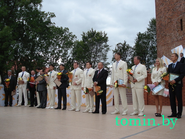 Брестчина: "Дожинки-2012" в Каменце. Фото Тамары ТИБОРОВСКОЙ Брестчина: "Дожинки-2012" в Каменце. Фото Тамары ТИБОРОВСКОЙ