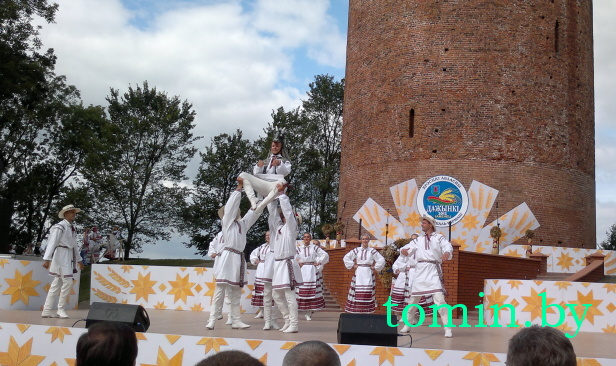 Брестчина: "Дожинки-2012" в Каменце. Фото Тамары ТИБОРОВСКОЙ Брестчина: "Дожинки-2012" в Каменце. Фото Тамары ТИБОРОВСКОЙ