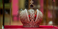 В Минск привезли корону Российской империи - фото