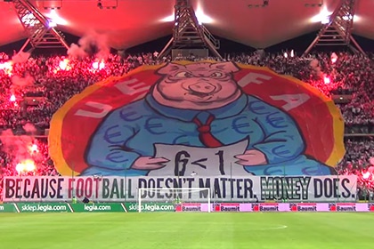 УЕФА оштрафовал польский клуб «Легия» за изображение свиньи - фото