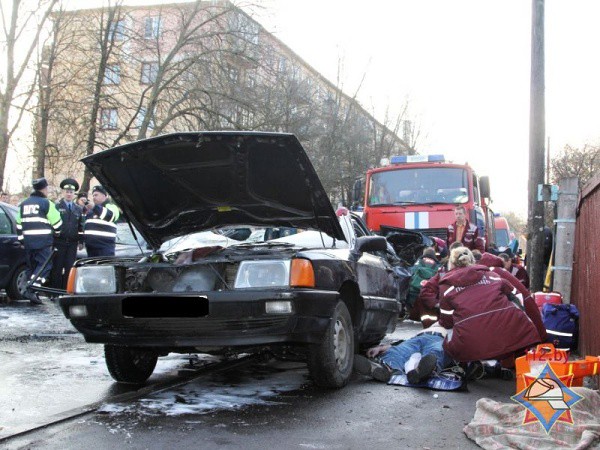 В Минске столкнулись два «Ауди»: погибли два человека - фото