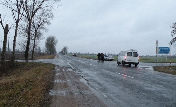 В Березовском районе «Ситроен» сбил пешехода: пострадавший умер в больнице - фото