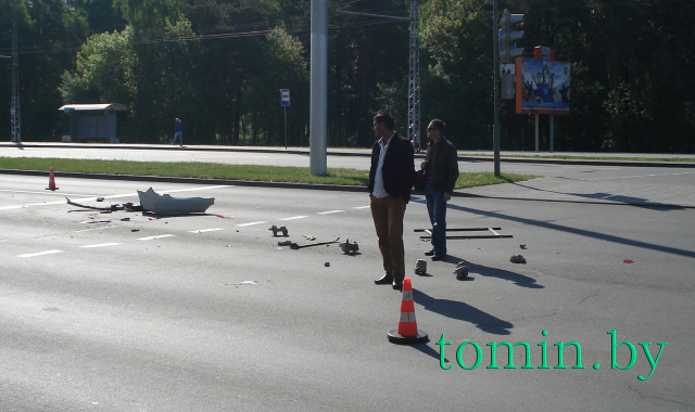 В Бресте 12 мая «Фиат» врезался в стоящий у пешеходного перехода «Шевроле»: трое пострадавших – фото  