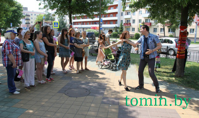 В Бресте впервые отметили Всемирный день вязания на публике - фото В Бресте впервые отметили Всемирный день вязания на публике - фото