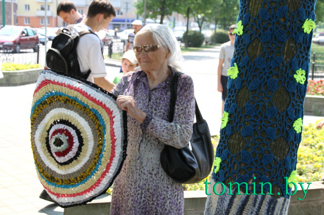 В Бресте впервые отметили Всемирный день вязания на публике - фото В Бресте впервые отметили Всемирный день вязания на публике - фото