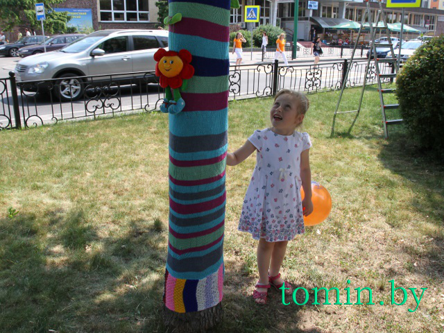 В Бресте впервые отметили Всемирный день вязания на публике - фото В Бресте впервые отметили Всемирный день вязания на публике - фото