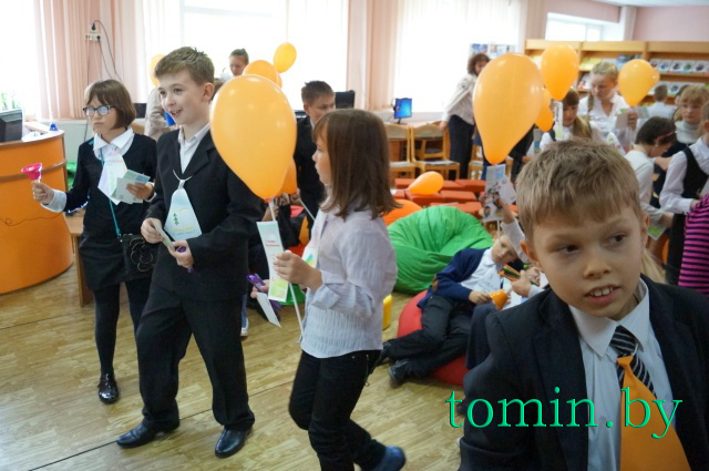 В Бресте впервые прошел детский флеш-моб «Я иду в библиотеку!» - фото В Бресте впервые прошел детский флеш-моб «Я иду в библиотеку!» - фото