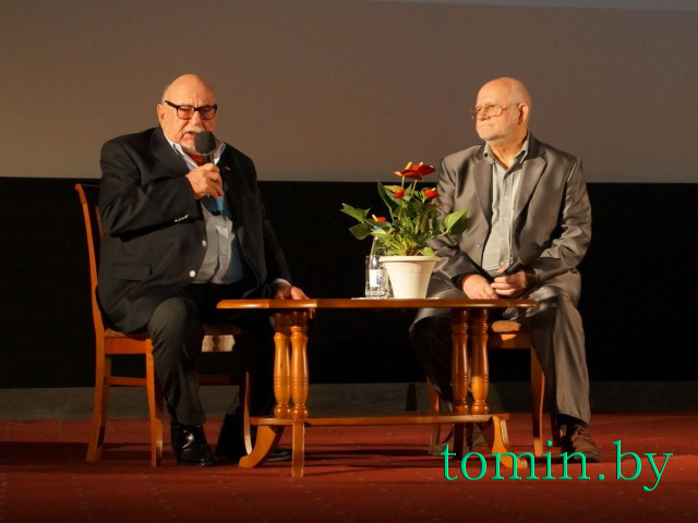 Польский режиссер Ежи Хоффман и кинодраматург Роберт Святополк-Мирский. Фото Тамары ТИБОРОВСКОЙ Польский режиссер Ежи Хоффман и кинодраматург Роберт Святополк-Мирский. Фото Тамары ТИБОРОВСКОЙ