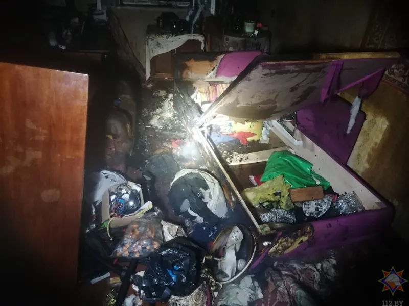 В Бресте на пожаре в пятиэтажке спасли женщину