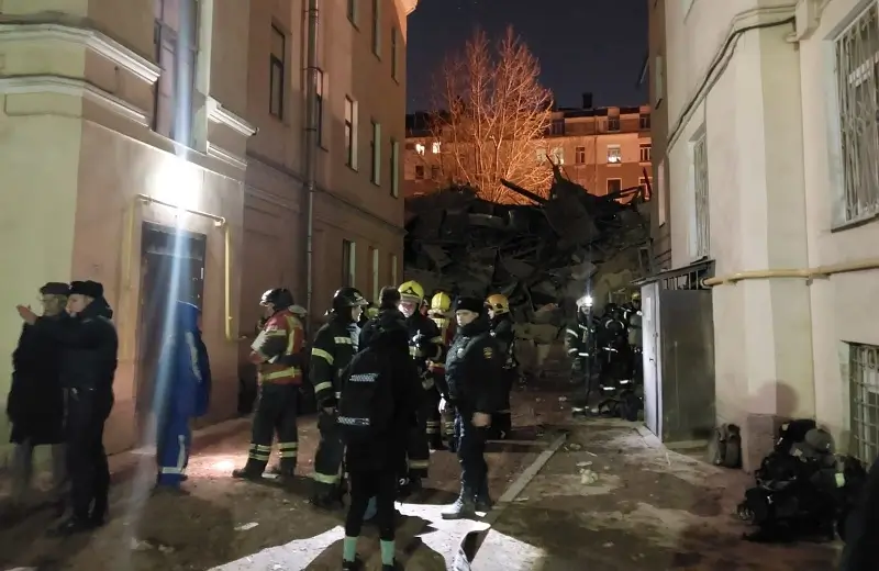 Шестиэтажный дом рухнул в Санкт-Петербурге