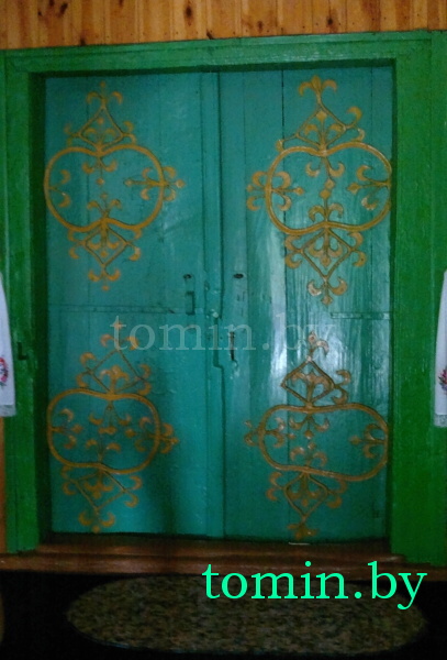 Свято-Онуфриевская церковь в деревне Ставы Каменецкого района - памятник архитектуры деревянного зодчества XVIII века.Фото Тамары ТИБОРОВСКОЙ Свято-Онуфриевская церковь в деревне Ставы Каменецкого района - памятник архитектуры деревянного зодчества XVIII века.Фото Тамары ТИБОРОВСКОЙ